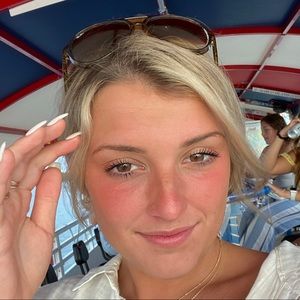 Meet your Posher, Annabelle